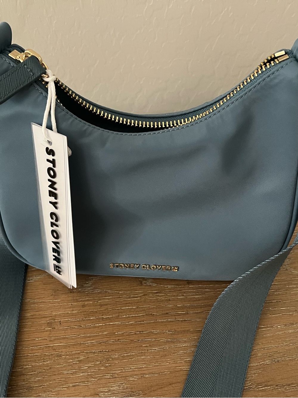 Stoney Clover curved crossbody purse - Picture 3 of 4